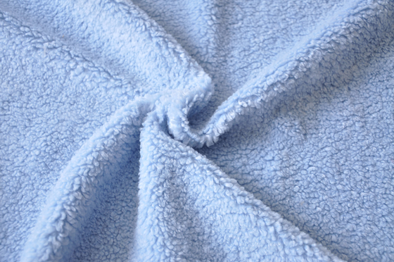 青い抗菌性および臭気抵抗力がある、あなたの衣服を新しく、衛生学の保ってゆがみリサイクルされた生地を編んだ